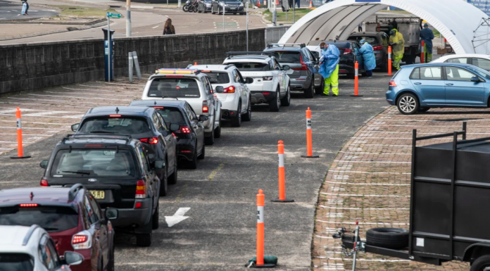 아이들 등교 다음 날 확진 학생 발생 잠정 휴교