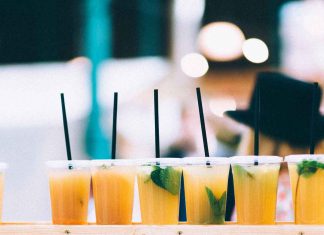 영국, 플라스틱 빨대, 면봉 사용 금지