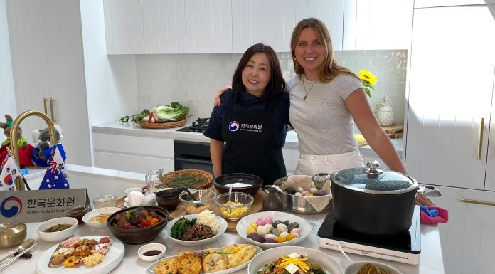 눈으로 체험하는 한국의 풍성한 명절 음식