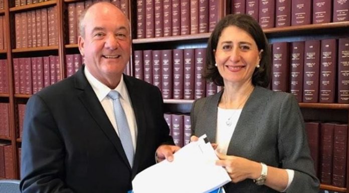 주수상 독직혐의 의원과 5년간 ‘비밀 연인’관계