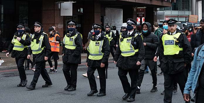 NSW주 경찰 내부 총질이 이직률 부채질