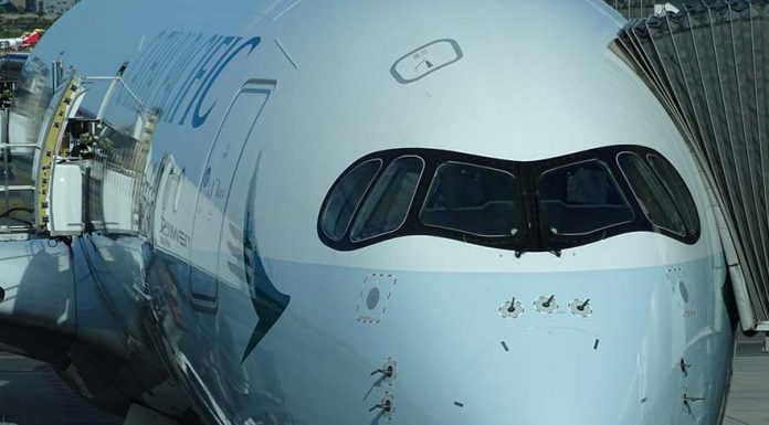 캐세이 퍼시픽, 시드니를 제외한 장거리 비행 중단