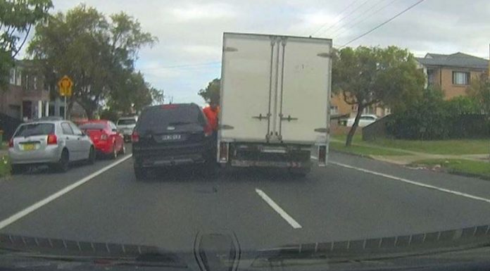 시드니 남서부, 다툼 후 트럭에 치여 중태