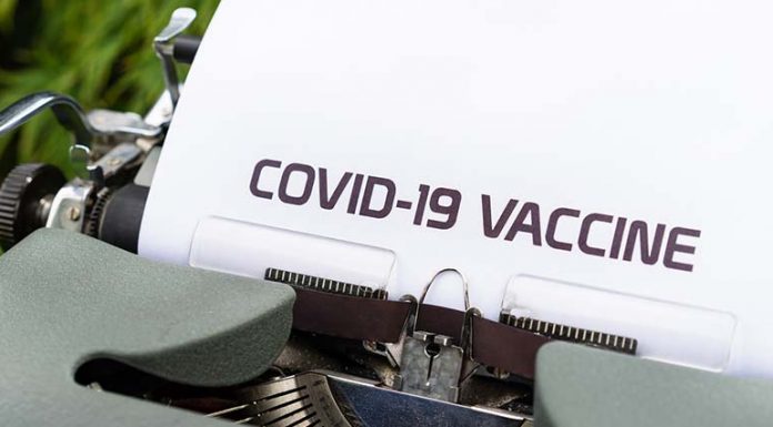 홍수로 노인용 백신배달 차질