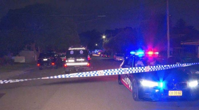 시드니에서 하룻밤 사이에 두 건의 총격 사건이 발생