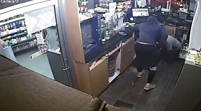 일주일 사이 두 번, 무장 강도에게 칼로 위협 당한 벨모아 주유소