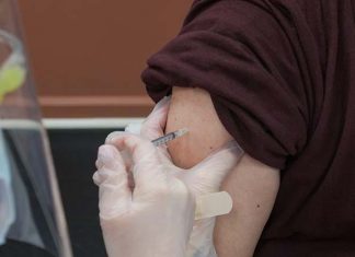 AZ백신 공포여전 제2부작용 환자 발생