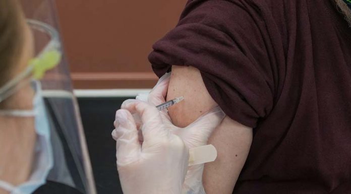 AZ백신 공포여전 제2부작용 환자 발생