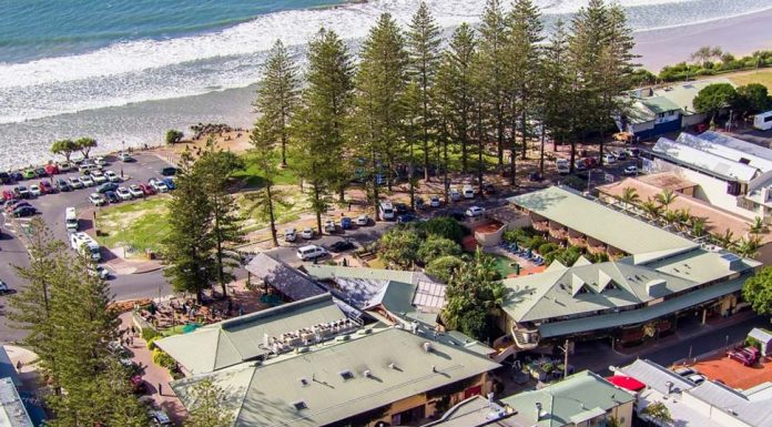 부활절에 비상 걸린 브리스베인, 바이런 베이