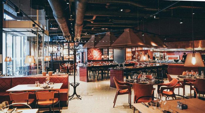 호주 해외인력 부족에 접객업소 정상 영업 차질 레스토랑 인력난