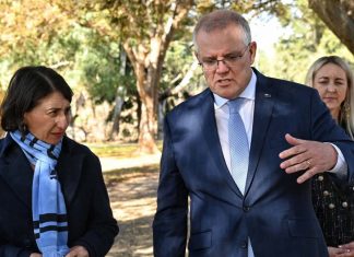시드니 경유 퀸즐랜드 도착 멜버른 40대 여 코로나 확진 Both NSW Premier Gladys Berejiklian and PM Scott Morrison have called for states to remain open where possible.CREDITNICK MOIR