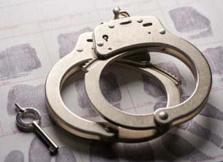본다이에서 58세 남성, 여아 성추행으로 구속 Arrest