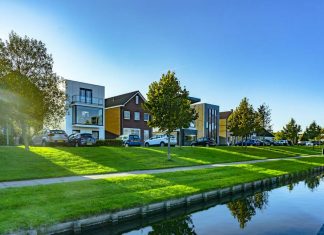 시드니, 멜버른 주택시세 1백만불 시대 고공행진 Photo by Daria Nepriakhina on Unsplash