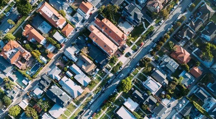 부동산 폭등이 몰고온 부익부 빈익빈 neighborhood