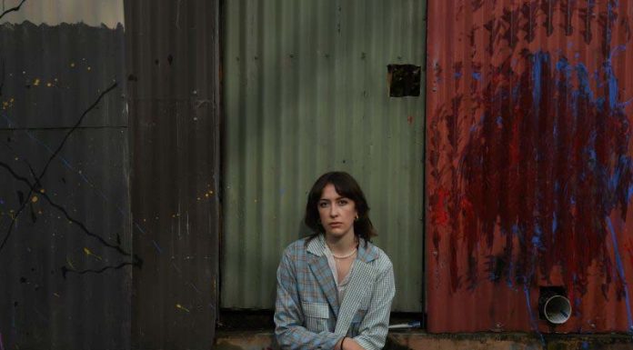 NSW 락다운 재난 지원금, 적격성에 대한 혼란 Lauren Lancaster has had her shifts cut because of the lockdown but cannot access federal coronavirus payments.CREDITKATE GERAGHTY