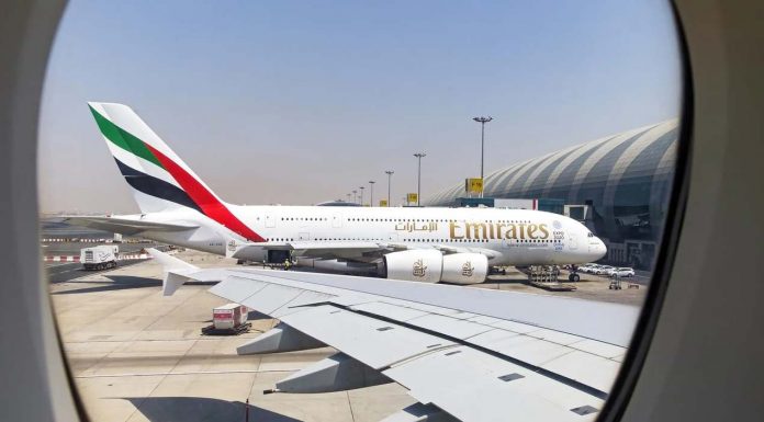 호주 정부 호주 도착 여객 절반으로 감소 제한, 항공권 급등 경고 Some of the expensive prices of flights back in to Sydney from London throughout July.Source.nesw.com.au