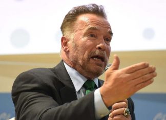 아놀드 슈워제네거의 백신 포스팅