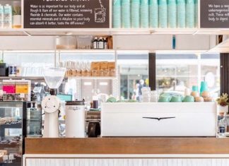 베어 홀푸드, 모두가 식사 할 수 있을 때까지 Takeaway만 A cafe on Sydney’s Northern Beaches has pledged to remain closed until all customers - vaccinated and unvaccinated - can dine in. Credit Facebook