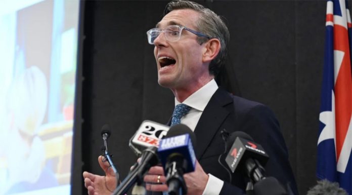 학부모에게 250달러 상당의 ‘Thank you’바우처 제공 예정 Premier Dominic Perrottet says parents deserve a thank you for months of homeschooling.CREDITNICK MOIR