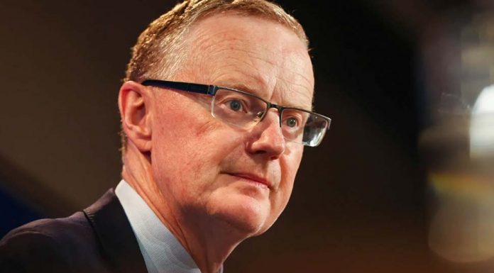 부동산 급등 제동 신호탄 금리인상 불가피 RBA governor Philip Lowe is expected to use a speech on Tuesday to talk up the country’s post-pandemic economic performance.CREDITDOMINIC LORRIMER