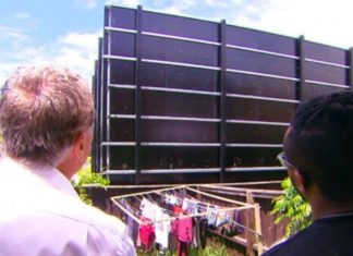 어느날 갑자기 뒤뜰에 생겨난 만리장성?