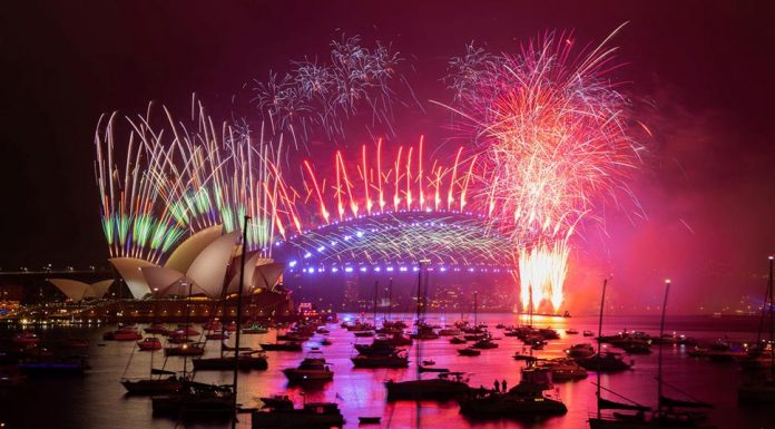 시드니에서 열리는 새해 전야 행사 Fireworks will go ahead in Sydney this year for New Year's Eve. (Dominic Lorrimer)