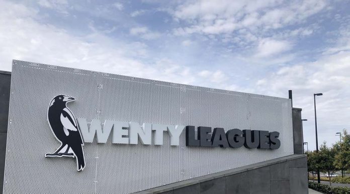 웨스턴 시드니 클럽, 다른 고객보호를 위해 백신을 맞지 않은 손님 거부 Regulars at Wenty Leagues were overwhelmingly supportive of the decision not to allow the unvaccinated, according to Kovacs.