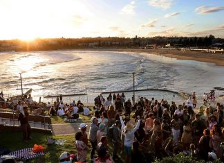 의사, 올 여름 호주인들이 직면하게 될 증후군에 대한 경고 The immune system of many Aussies might not be prepared for summer. Picture Damian Shaw