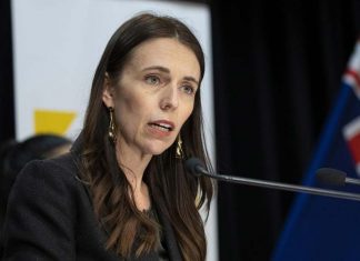 뉴질랜드, 급진적인 계획, 흡연 전면 금지 The move is part of Prime Minister Jacinda Ardern’s Smokefree 2025 action plan. Picture Mark MitchellGetty Images