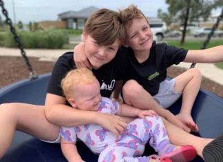 뉴캐슬에 사는 3명 아이 싱글맘, 알러지로 급사, 충격 Hanna’s three children - Leo, Madden and Peyton. Credit Supplied
