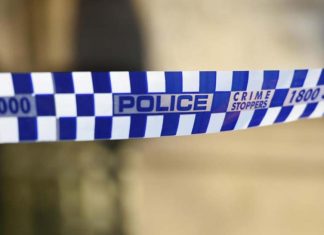 시드니 미드 노스 코스트에서 2중 추돌사고, 10대 소년 사망 A two-car collision at a Pacific Highway intersection south of Taree has claimed the life of one teen boy, and hospitalised several others Credit AAP