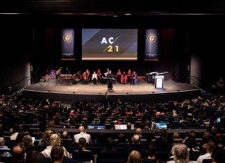 알파크루시스 University College 승격