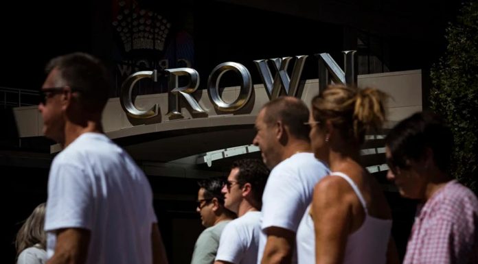 크라운 리조트, 미국 블랙스톤(Blackstone) 89억 달러 인수 제안 수락 Crown said last month it intended to accept Blackstone’s $8.9 billion offer. CREDITCHRIS HOPKINS