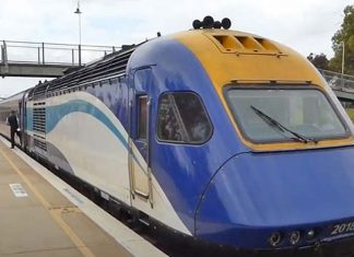 NSW 열차에서 7세 소녀 성추행한 55세 남성 체포 The girl was travelling from Wagga Wagga to Sydney when, police allege, she was sexually touched by a man.