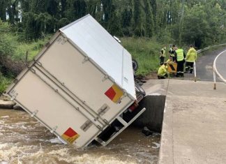 시드니 버크셔 극적인 트럭 구출