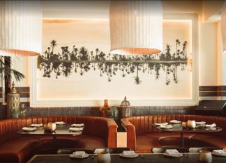 시드니 더블베이 레스토랑의 심각한 복장규정 The venue introduced the new dress code in a bid to discourage any ‘intimidating appearances’ Credit Bedouin