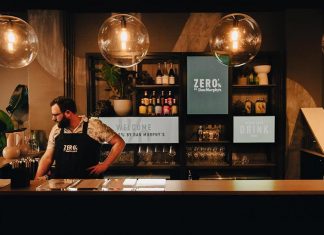 댄 머피 멜버른, 첫 번째 바 오픈 It will be open until the end of June in the Melbourne suburb of Hampton.