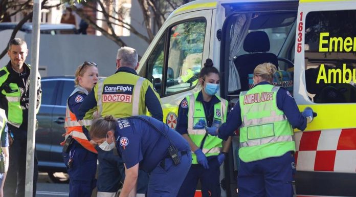 NSW 앰뷸런스 노조 파업 시작 NSW paramedics say staffing has been “depleted”. Picture NCA NewsWire Nicholas Eagar