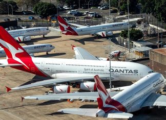 여전히 조용한 시드니 국제공항 Total international and domestic passenger traffic at Sydney airport in February 2022 was 1,231,000 passengers, down 63.8 per cent on the corresponding period in 2019. (Getty Cameron Spencer)
