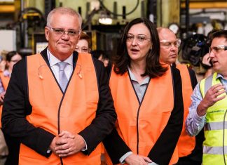 47대 호주 연방총선 21일 실시 Prime Minister Scott Morrison campaigning alongside Liberal candidate Maria Kovacic. CREDITJAMES BRICKWOOD