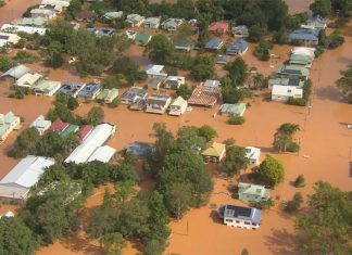 호주 주택 25곳 중 한 곳은 2030년까지 보험가입 불가 The Climate Council is warning one in every 25 Australian homes will be uninsurable by 2030 due to worsening weather. (9News)