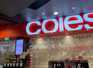 과일과 채소 부족이 몇 주 동안 지속될 것 Coles is warning shortages of many fruit and vegetables will continue for weeks. (Jo Maloon)