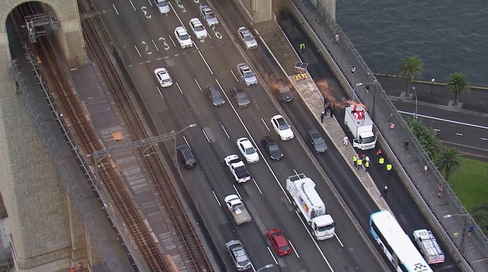 Protesters on the Sydney Harbour Bridge. (9News)