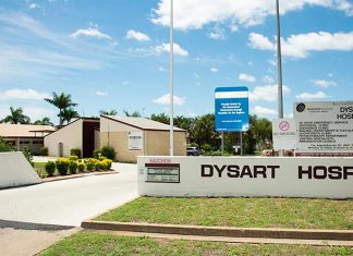 퀸즐랜드, 10대 딸의 가슴을 수차례 찌른 엄마 The teen was transported to Dysart Hospital in a critical condition and then taken to Mackay Base Hospital. (Queensland Government)