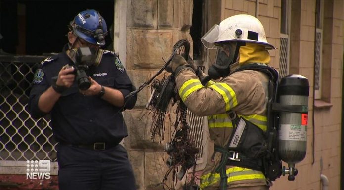 전기 자전거 애들레이드에서폭발