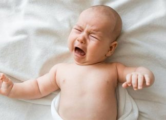 아기 울음소리 해석하기 Can we tell when a baby is in pain as opposed to being mildly uncomfortable French scientists say 'it depends'. (Adobe Stock)