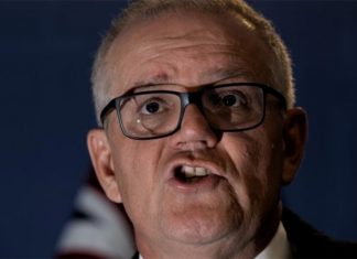 모리슨 전 총리 비밀리 5개장관 겸직 파문 Former prime minister Scott Morrison defended his secret appointments to five extra portfolios, saying emergency powers were necessary in a crisis.CREDITNICK MOIR