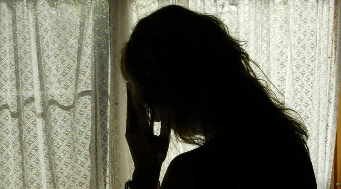 호주 ‘정신건강 위기’ 속, 심리상담가 진료 기다리는 수천 명 Many Australians are having to wait months to get an appointment with a pyschologist. (Paul HarrisThe Age)