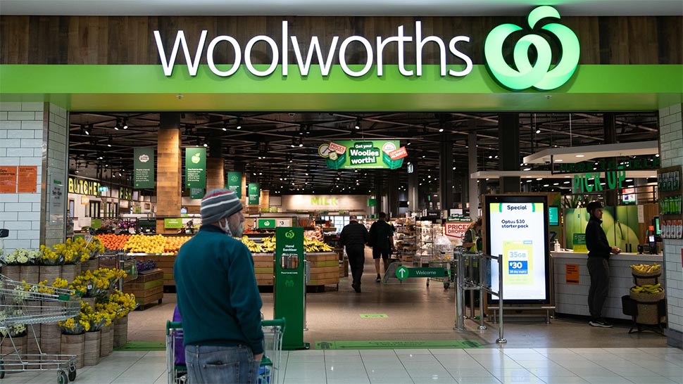 Woolworths is dropping prices on hundreds of products to help customers with rising living costs. (Janie Barrett)