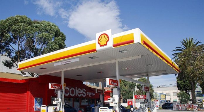 Coles, 710개의 Coles Express 주유소를 3억 달러에 판매 Coles is selling its fuel stations to Viva Energy. (Getty)